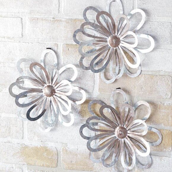 Set of 3, Galvanize Flower Metal Cut Out Wall/Fence Decor - Picture 1 of 6